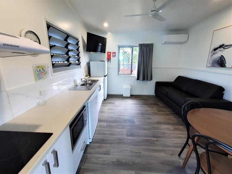 Lake Tinaroo Holiday Park Exterior photo