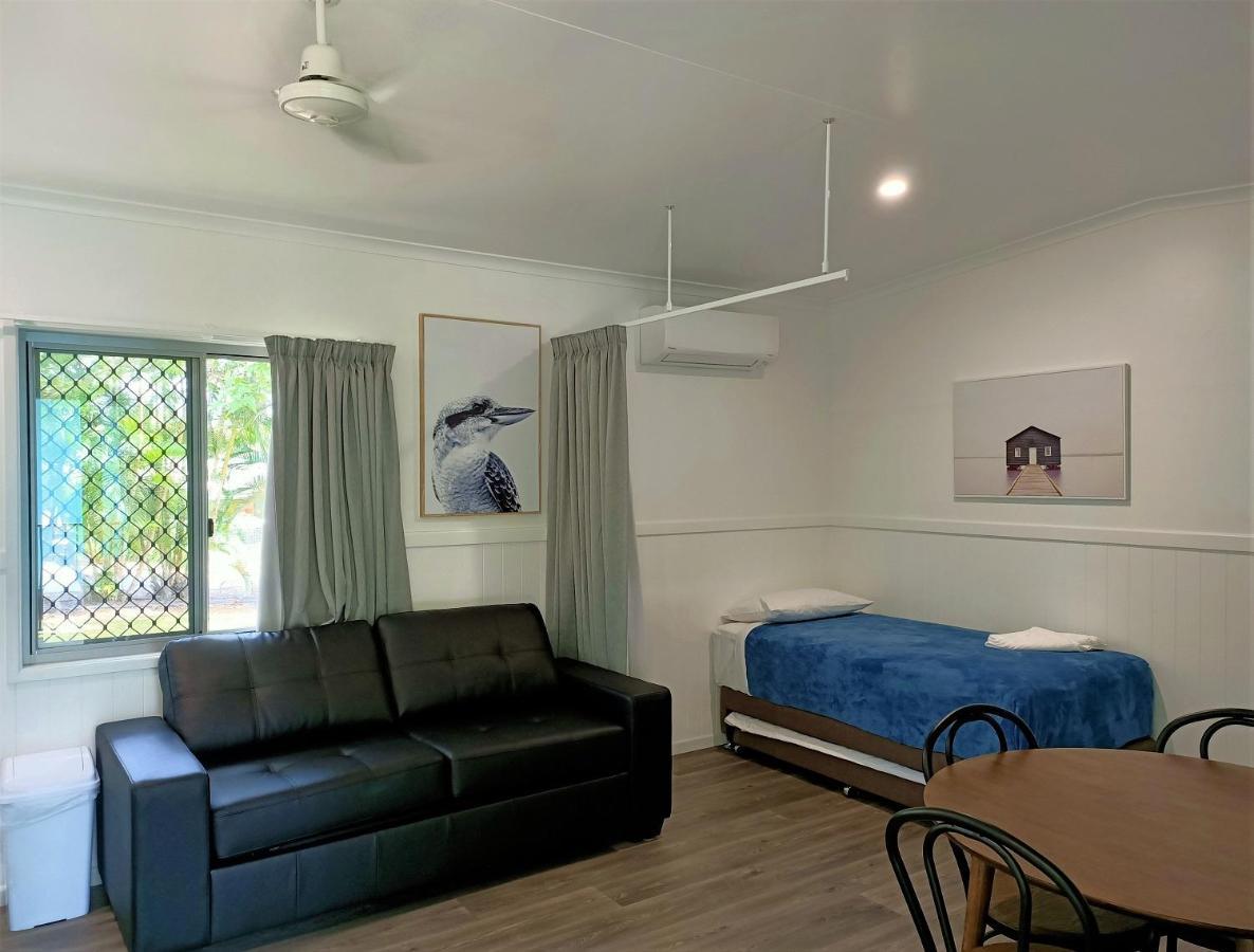 Lake Tinaroo Holiday Park Exterior photo